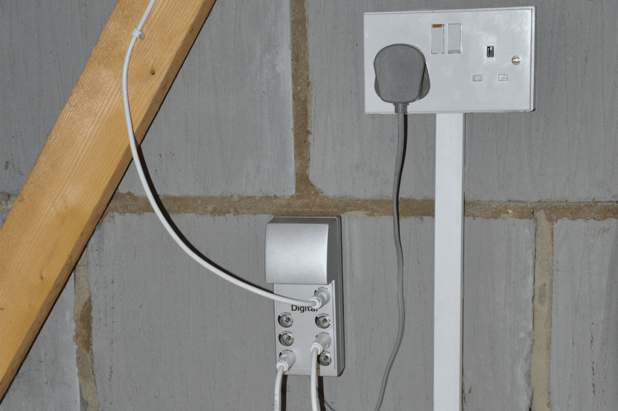 How to make a powerful indoor television antenna blecable splitter